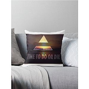 30 Seconds To Mars- Do or Die Throw Pillow