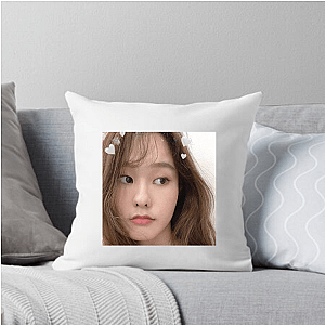 39daph Just Vibing And Gaming 39Daph Pillows Cover