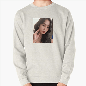 39daph The Unbothered Artist 39Daph Sweatshirts