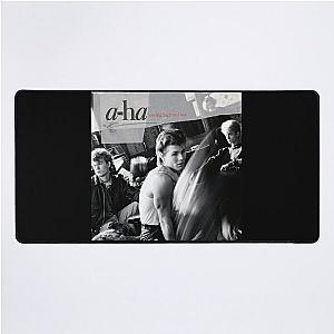 A-ha hunting high and low Desk Mat