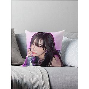 AESPA GISELLE - SUPERNOVA Throw Pillow