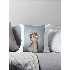 Aespa Ningning Throw Pillow