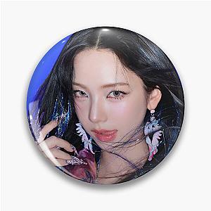 AESPA KARINA - SUPERNOVA Pin