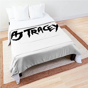 aj tracey      Comforter