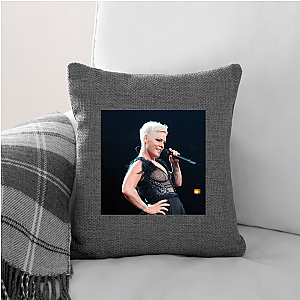 Music Performer Alecia Beth Moore Alecia Beth Moore Pillows Cover