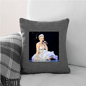 Stage Entertainer Alecia Beth Moore Alecia Beth Moore Pillows Cover