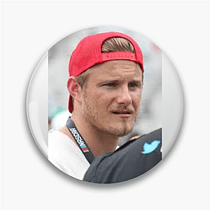 No Crown, Still King – Alexander Alexander Ludwig Pins