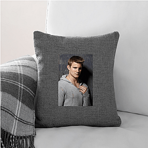 Born to Battle – Ludwig Way Alexander Ludwig Pillows Cover