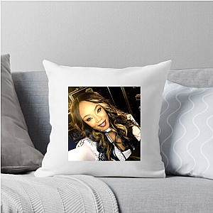Alicia Fox Always Unpredictable, Always Iconic Alicia Fox Pillows Cover