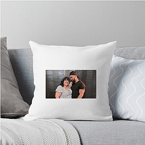 Confidence Wears Well – Alicia Mccarvell Alicia Mccarvell Pillows Cover