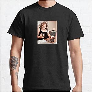 Boldly Me – Alicia Mccarvell Alicia Mccarvell T-Shirts