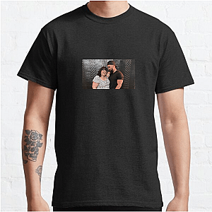 Confidence Wears Well – Alicia Mccarvell Alicia Mccarvell T-Shirts