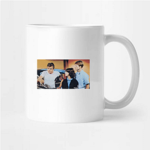 Stay Strong With American Graffiti American Graffiti Mugs