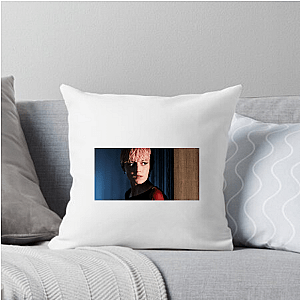Detective Mood: Powered by A Murder at the End of the World A Murder At The End Of The World Pillows Cover