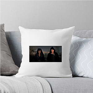 Clues? Found. Sanity? Lost. A Murder at the End of the World A Murder At The End Of The World Pillows Cover