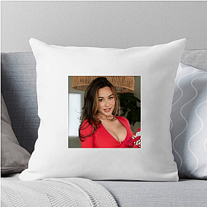 Body Positive Advocate Ana Cheri Pillows Cover