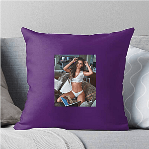Mind And Muscle Balance Anllela Sagra Pillows Cover