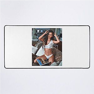 Mind And Muscle Balance Anllela Sagra Mouse Pads