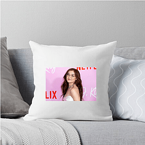 Anna in Main Character Mode Anna Cathcart Pillows Cover