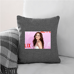 Anna in Main Character Mode Anna Cathcart Pillows Cover