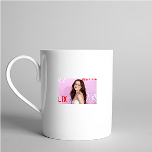 Anna in Main Character Mode Anna Cathcart Mugs