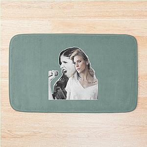 Anna Kendrick Brittany Snow Pitch Perfect Bath Mat