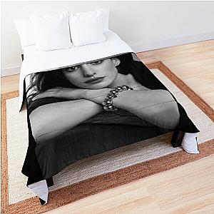 Anne Hathaway Poster Comforter