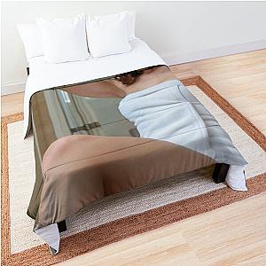 Anne Hathaway Glamour Comforter