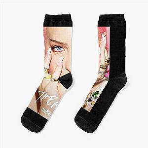 Anne-Marie - Therapy album 2021 Socks