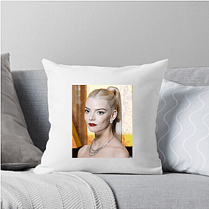 Taylor-Joy Looks Can Cut Anya Taylor Joy Pillows Cover