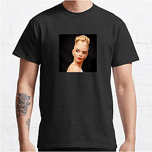 Anya Walks in Echoes Anya Taylor Joy T-Shirts