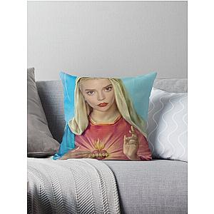 i believe in anya taylor joy Throw Pillow