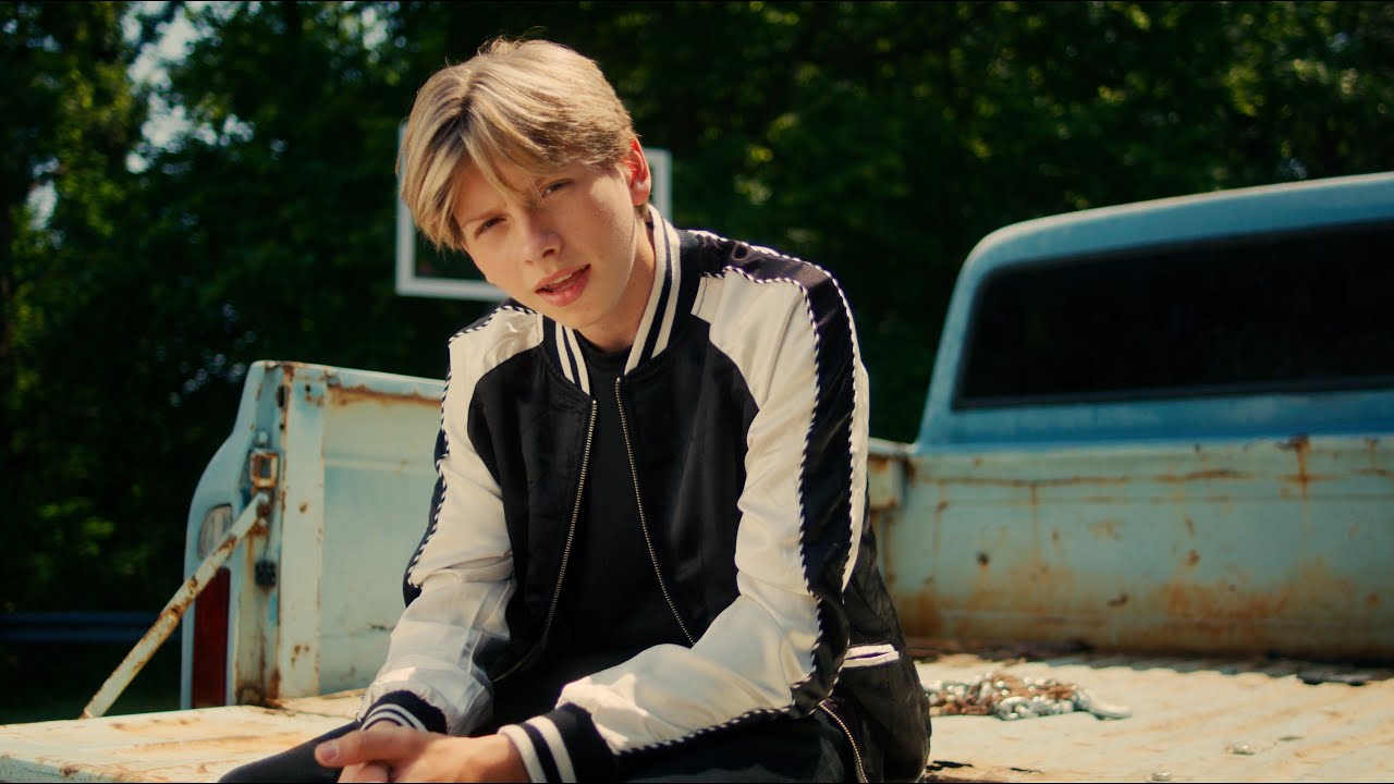 Mason Ramseys Journey from Yodeling Kid to Chart-Topping Artist