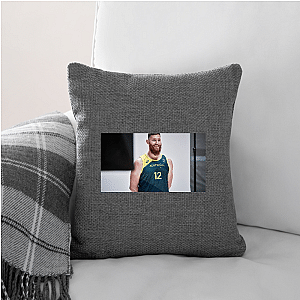 Physical Rebounding Presence Aron Baynes Pillows Cover