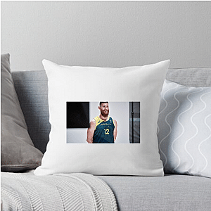 Physical Rebounding Presence Aron Baynes Pillows Cover