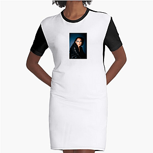 Avani Gregg: Born for the Closeup Avani Gregg Dresses