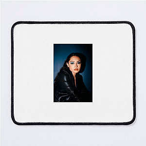 Avani Gregg: Born for the Closeup Avani Gregg Mouse Pads