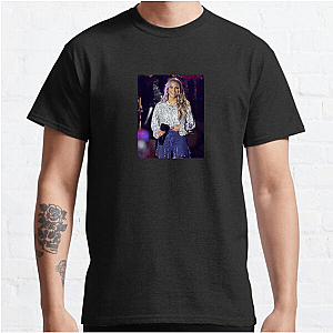 Avery Anna: Never Give Up Avery Anna T-Shirts