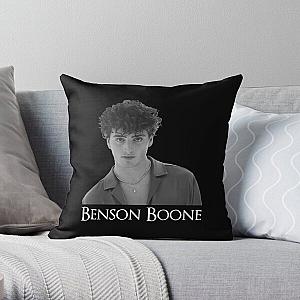 Benson Boone a Benson Boone a Benson Boone Throw Pillow