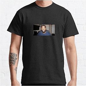 Bigbst4tz2: The Community Bigbst4Tz2 T-Shirts