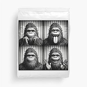 Cute Bigfoot Selfie Funny Sasquatch Lover Duvet Cover