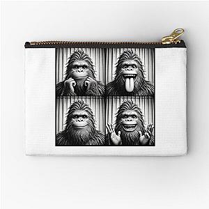 Cute Bigfoot Selfie Funny Sasquatch Lover Zipper Pouch