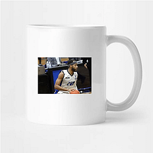 Former NBA Star Brandon Armstrong Mugs