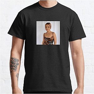 Social Trendsetter Bridey Drake Bridey Drake T-Shirts