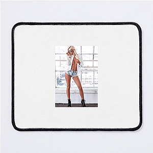 No Off Days – Bri Mode Bri Teresi Mouse Pads