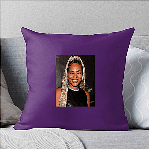 Beauty & Hustle – Simone’s Way B Simone Pillows Cover