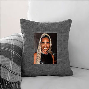 Beauty & Hustle – Simone’s Way B Simone Pillows Cover