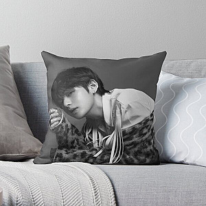 BT21 Pillows - V / Kim Tae Hyung - BTS Throw Pillow RB2103