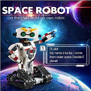 DoubleE / CADA C51027 Remote Control Building Blocks Robot, Scorpion - Technician Block