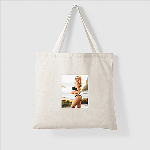 Carly Confidence = Undeniable Carly Lauren Bags